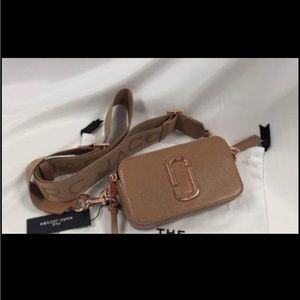 Brown w/ Rose Gold Marc Jacobs Snapshot Camera Bag (new without tags)